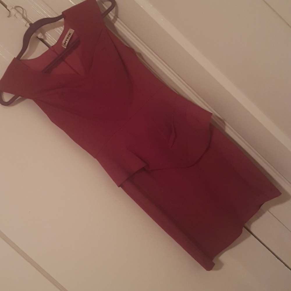 Dress - Picture 2 of 2